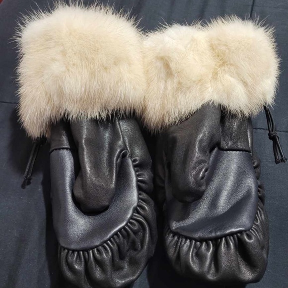 Rabbit fur womens gloves - Picture 2 of 2